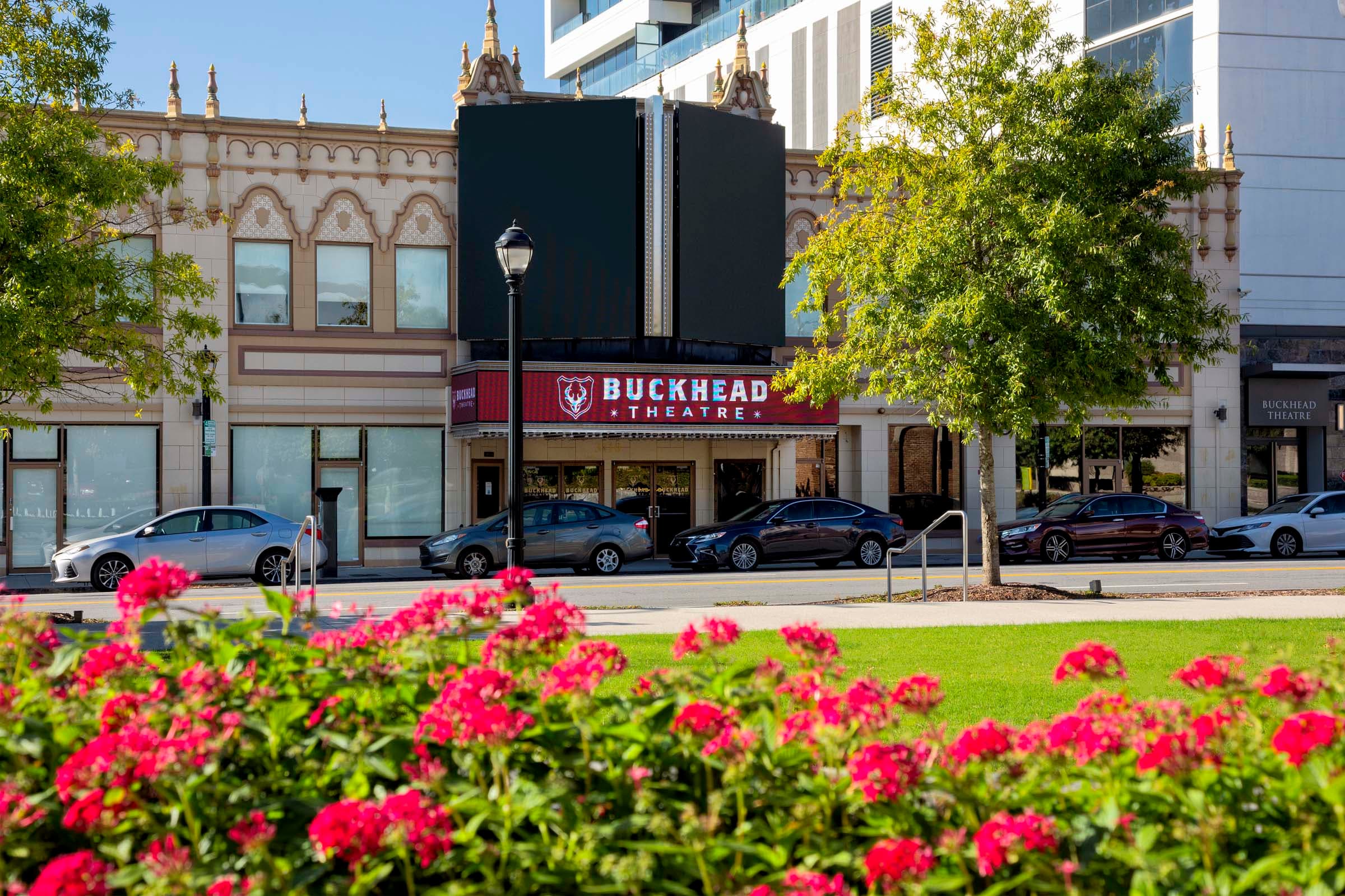 34-Camden-Buckhead-Square-Apartments-Atlanta-GA-nearby-shopping-area-with-petsmart